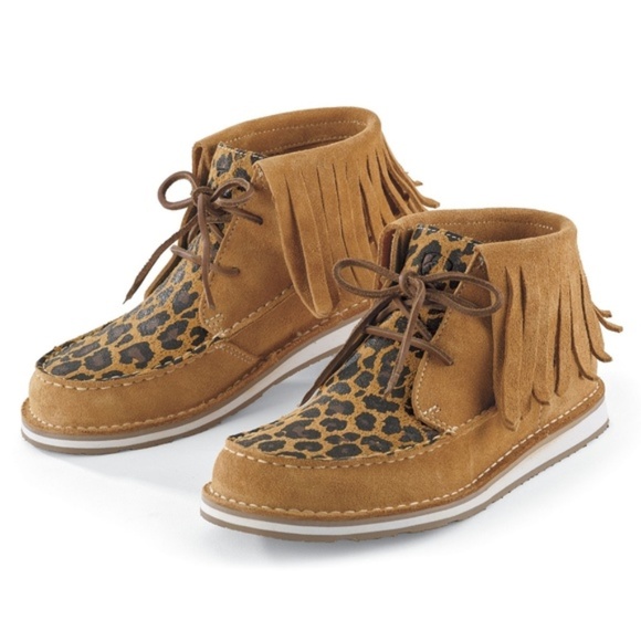 Ariat Shoes - 🆕 Ariat - Leopard Print Cruiser Fringe Chukkas